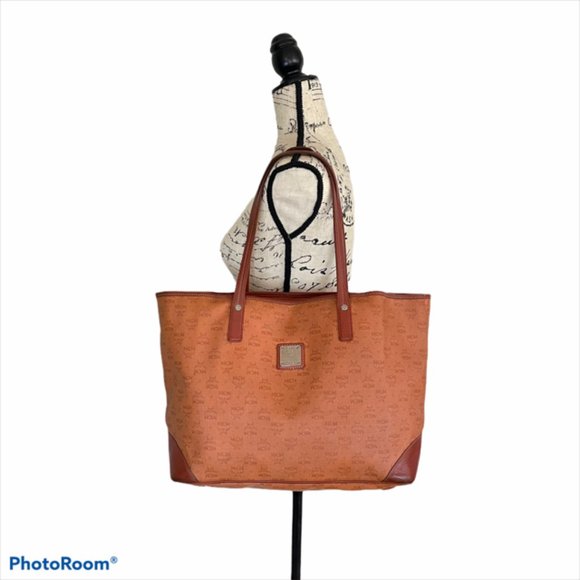 MCM Tote Bag - Picture 4 of 10